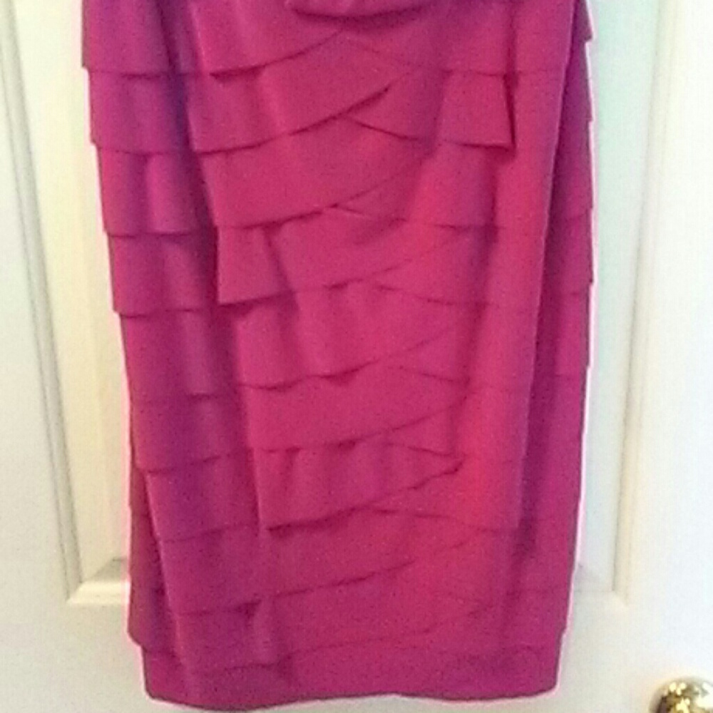 Dress - Picture 4 of 4